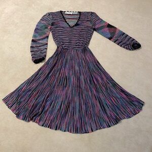 HAROLD LEVINE multi color knit dress size 10 looks like MISSONI
